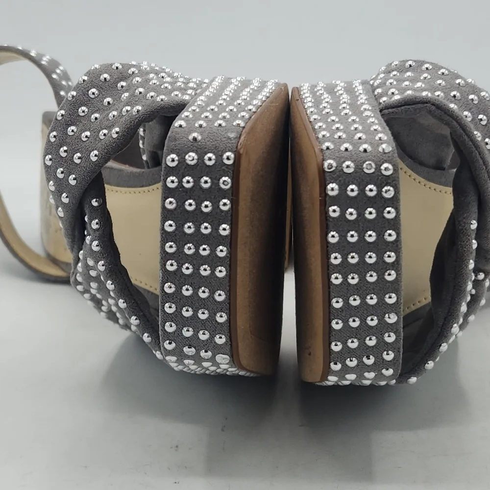 Vince Camuto Pedrana Studded Platform Sandals In Gray and Silver Size 7 M